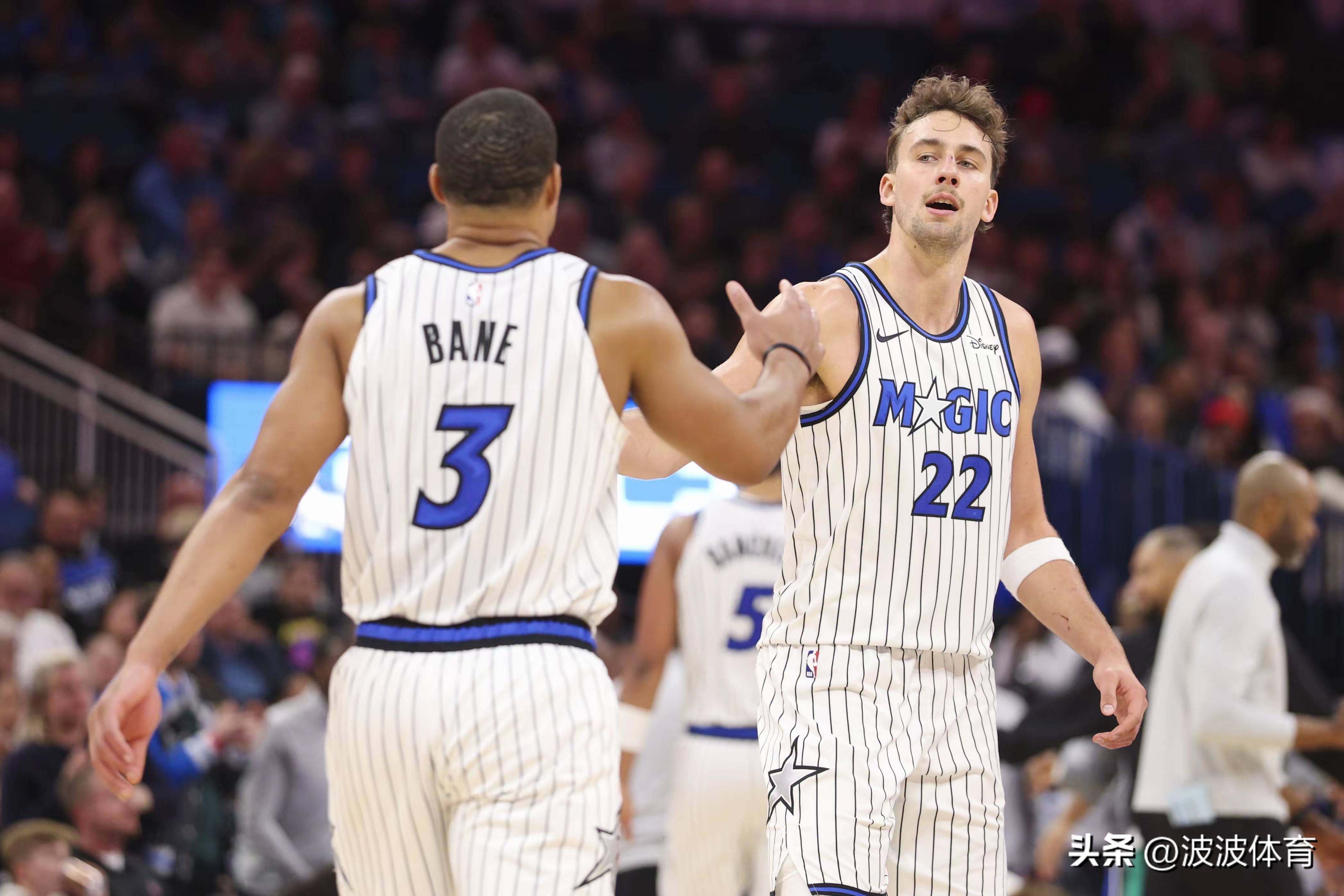 洛杉矶快船发布备战花絮；赛前手感冰凉；西甲任务艰巨；团队化学反应显著的简单介绍