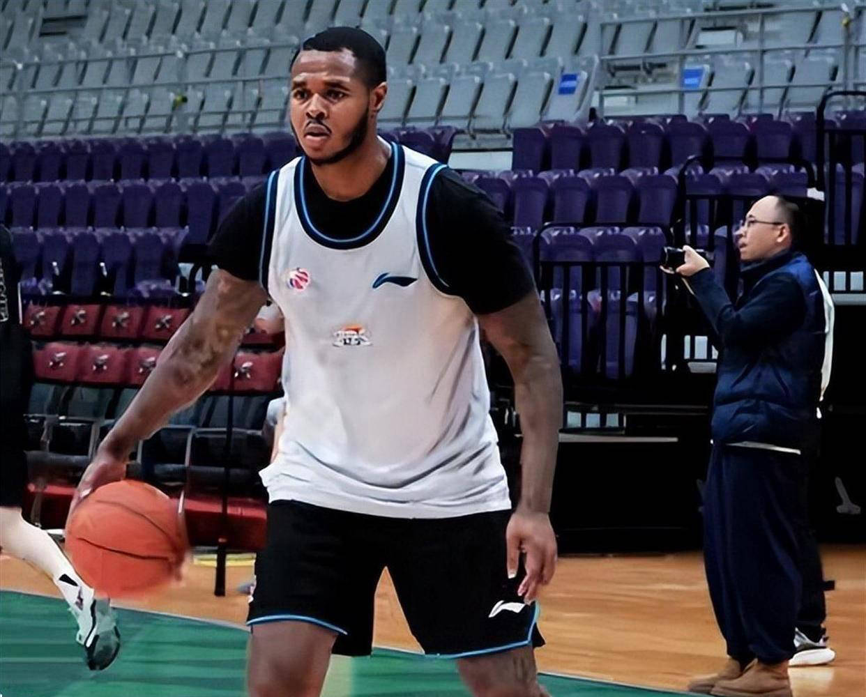 关于深圳男篮训练开放日，今夜止住颓势引欢呼，欧超杯在即，球队文化再被提及的信息-开云体育下载